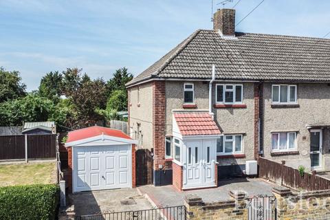 3 bedroom end of terrace house for sale, Christy Avenue, Chelmsford, CM1