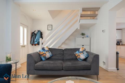 2 bedroom terraced house for sale, Bridge Street, Macclesfield, Cheshire