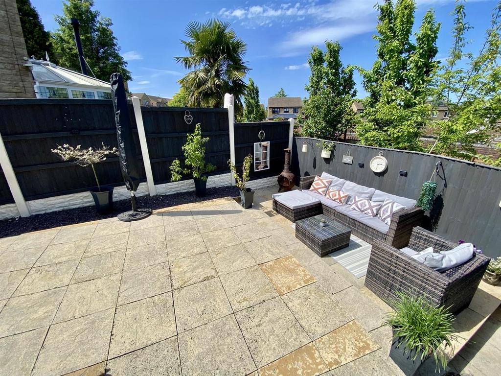 Bramleys Estate Agents - Oakfield Drive - Mirfield