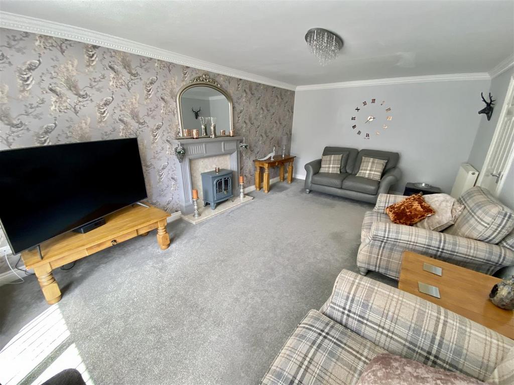 Bramleys Estate Agents - Oakfield Drive - Mirfield