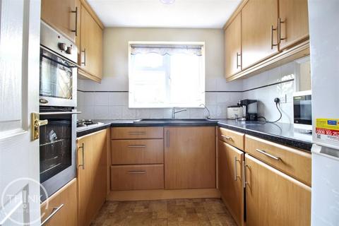 2 bedroom detached bungalow for sale, Norgate Way, Norwich NR8
