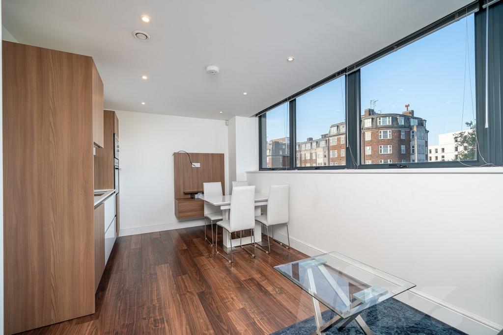 Apartment in London - View 4