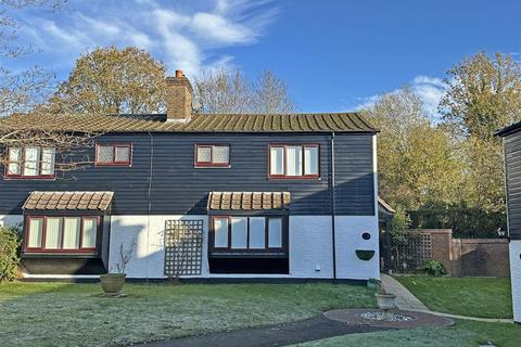 Haigh Crescent, Redhill