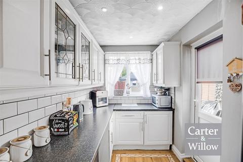 3 bedroom terraced house for sale, Warrington Road, Dagenham, Essex