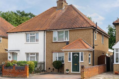 54 Taylor Road, Ashtead, KT21 2HY