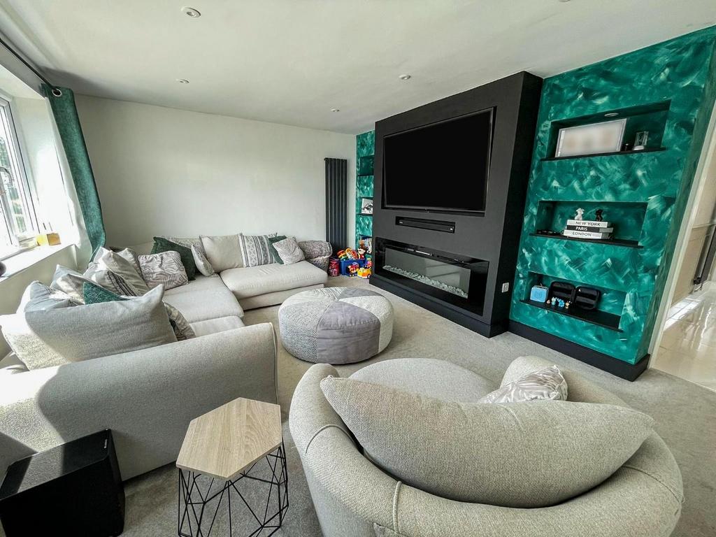 Tlc a4679335-55bd-4f10-88c6-be24ddd706b2 c66d5f6.j