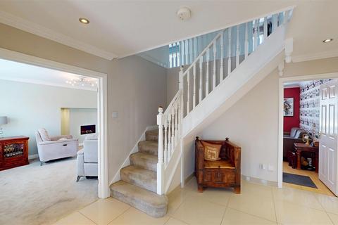 5 bedroom detached house for sale, Rossini Place, Old Farm Park, Milton Keynes