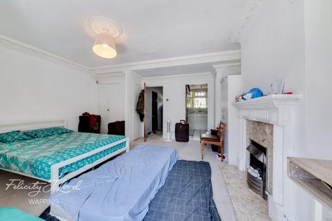 1 bedroom flat for sale, Cable Street, London