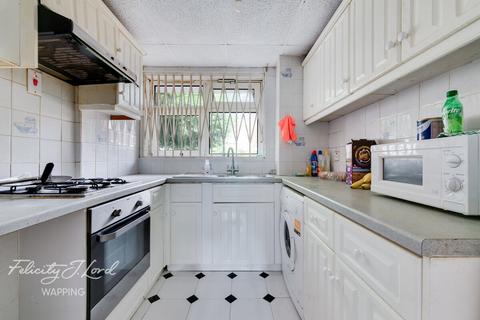 1 bedroom flat for sale, Cable Street, London
