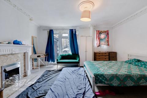 1 bedroom flat for sale, Cable Street, London