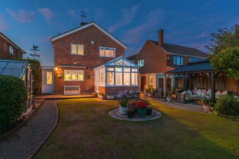 4 bedroom detached house for sale, London Road, Derby DE72