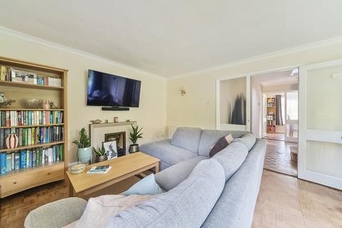 4 bedroom detached house for sale, Dolphin Close, Haslemere, GU27