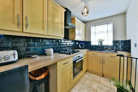 25 Alphingate Close, Stalybridge, SK15 3RL