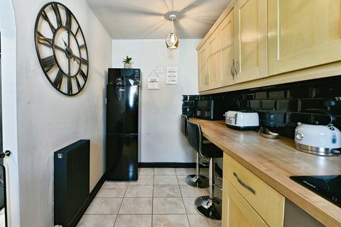 25 Alphingate Close, Stalybridge, SK15 3RL