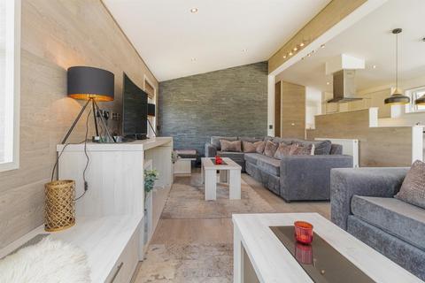 undefined, Hambridge Lane, Newbury, RG14