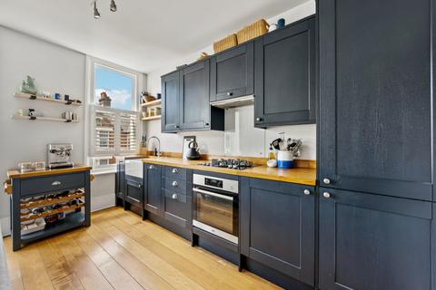 2 bedroom apartment for sale, Killyon Road, London, SW8
