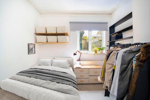 Flat 1, 183 Ancona Road, London, SE18 1AA