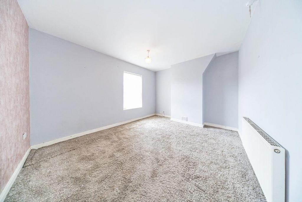 41 old lane bedroom 1.jpg