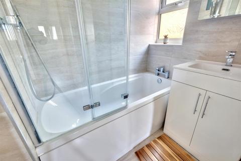 20 Abingdon Square, Nottingham, NG8 5HX