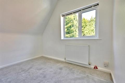 20 Abingdon Square, Nottingham, NG8 5HX
