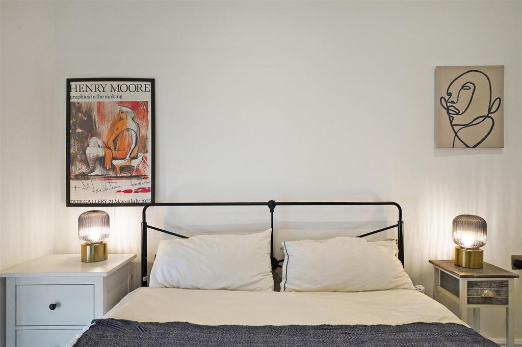 Flat 1, Eagle House - p Ea W6kb Myb85 Ju P1 TC4 D.jpg