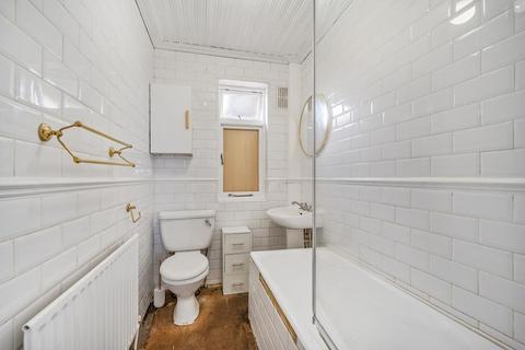 undefined, Sunbury-on-Thames,  Surrey,  TW16