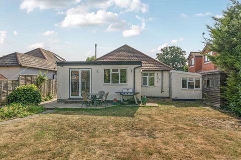 undefined, Sunbury-on-Thames,  Surrey,  TW16