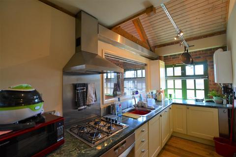 2 bedroom apartment for sale, Clare Street, Northampton NN1