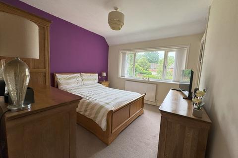 26 Benchill Road, Manchester, M22 8EH