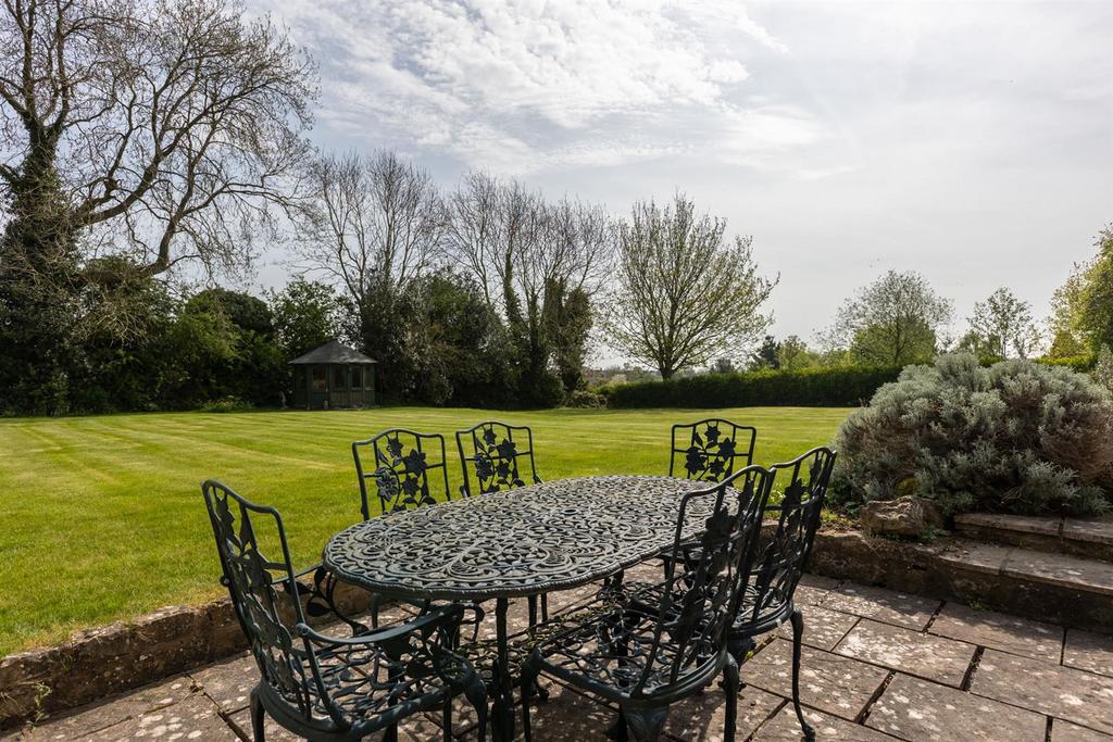 Terrace & Garden