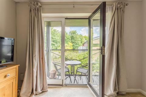 2 bedroom apartment for sale, Windsor Court, Tongdean Lane, Withdean, Brighton