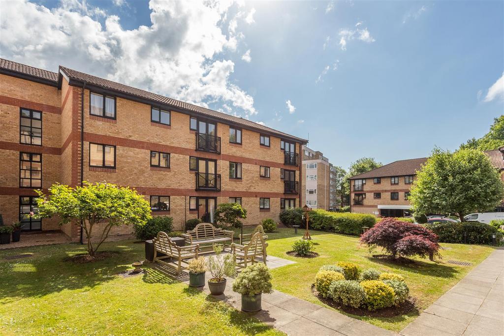 100 Windsor Court-23.jpg