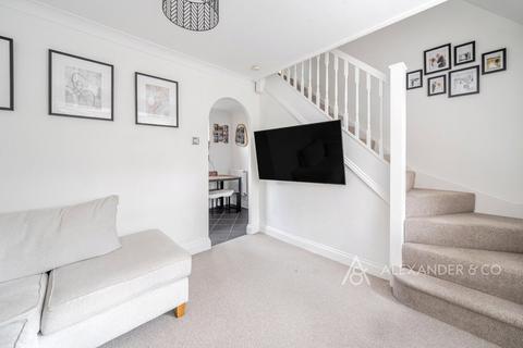 2 bedroom semi-detached house for sale, Angels Close, Buckingham MK18