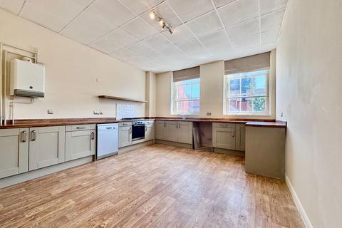 3 bedroom flat to rent, Rectory Road, Rushden NN10