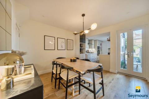 68 Ludlow Road, Guildford, GU2 7NW