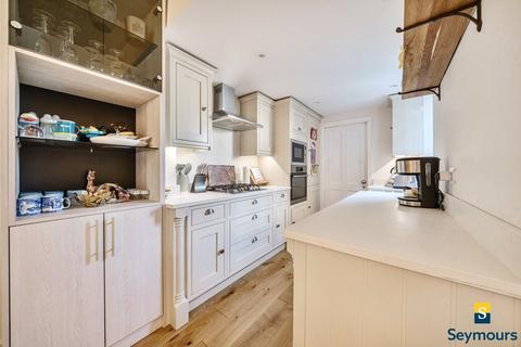 68 Ludlow Road, Guildford, GU2 7NW
