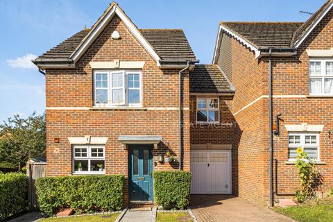 3 bedroom semi-detached house for sale, Colenso Drive, Mill Hill, NW7