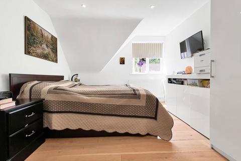 Flat 6, Ferndale Court, 1 Kendra Hall Road, South Croydon, CR2 6DT