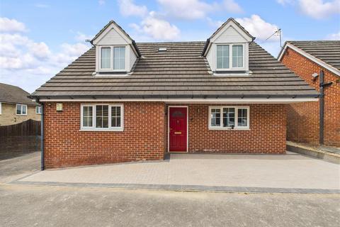 3 bedroom detached bungalow for sale, Sheepcote Hill, Killamarsh S21