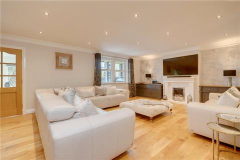 Becca Banks Villa Becca Lane, Aberford, Leeds, LS25 3BD
