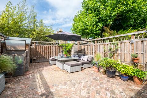 4 bedroom terraced house for sale, Goodrich Road, London, SE22