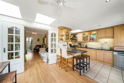 7 Pole Hill Road, London, E4 7LZ