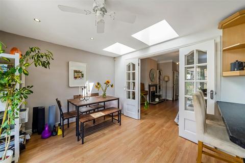 7 Pole Hill Road, London, E4 7LZ