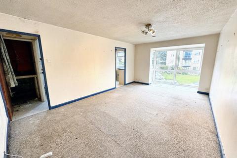 2 bedroom flat for sale, Lowther Road, Prestwich, M25