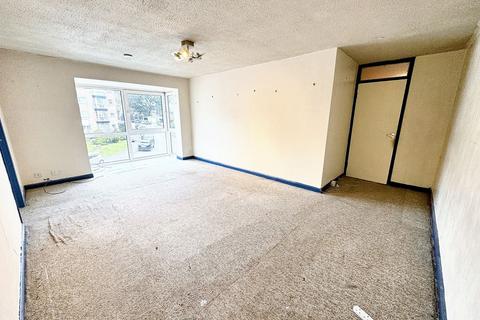 2 bedroom flat for sale, Lowther Road, Prestwich, M25
