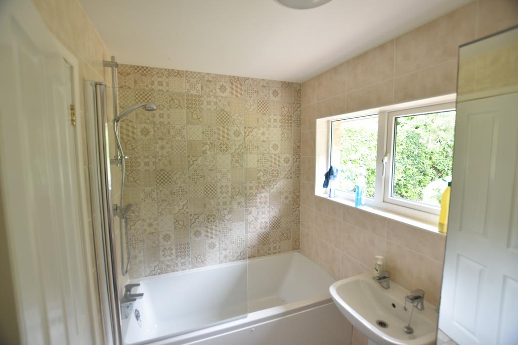 8 The bower Bathroom