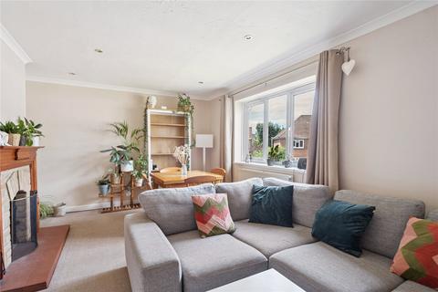 2 bedroom flat for sale, Gainsborough Crescent, Oxfordshire RG9
