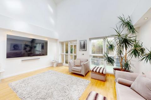 4 bedroom terraced house for sale, Mill Street, Westhoughton, BL5