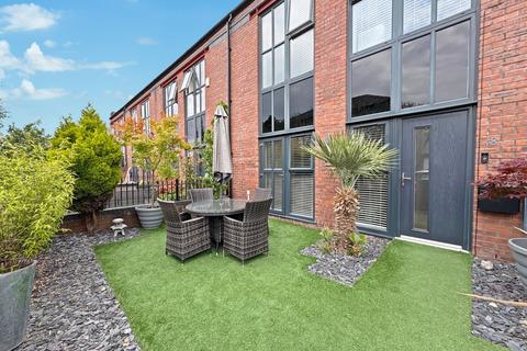 4 bedroom terraced house for sale, Mill Street, Westhoughton, BL5