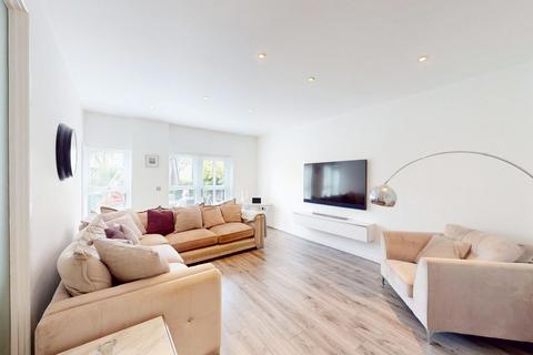 4 bedroom terraced house for sale, Mill Street, Westhoughton, BL5